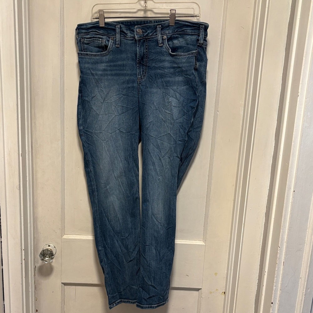 Silver Jeans Avery Straight Leg Western Cowgirl Jeans in Medium Blue 14